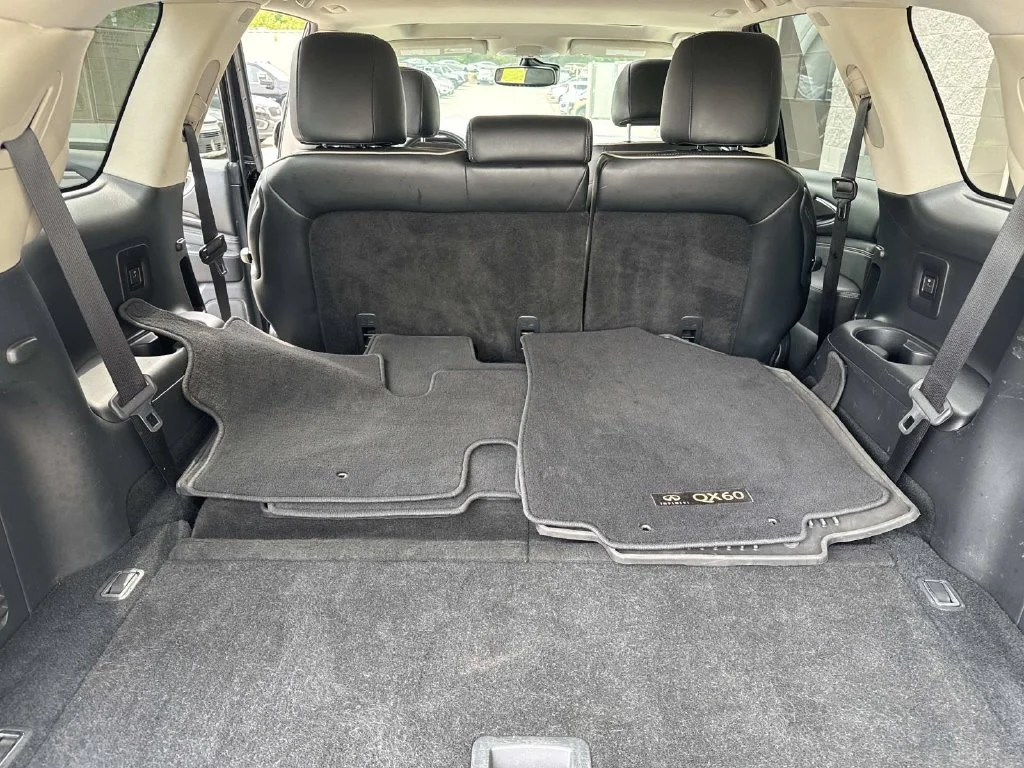 Used 2019 Black INFINITI PURE image 28