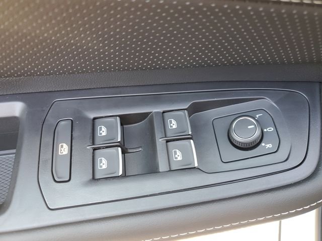 2026 Volkswagen Atlas Cross Sport SE w/Tech - Photo 25