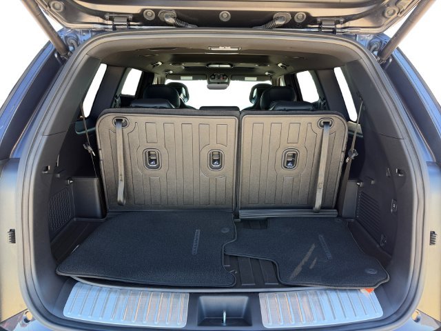 Used 2027 Gray Kia X-Line SX image 18