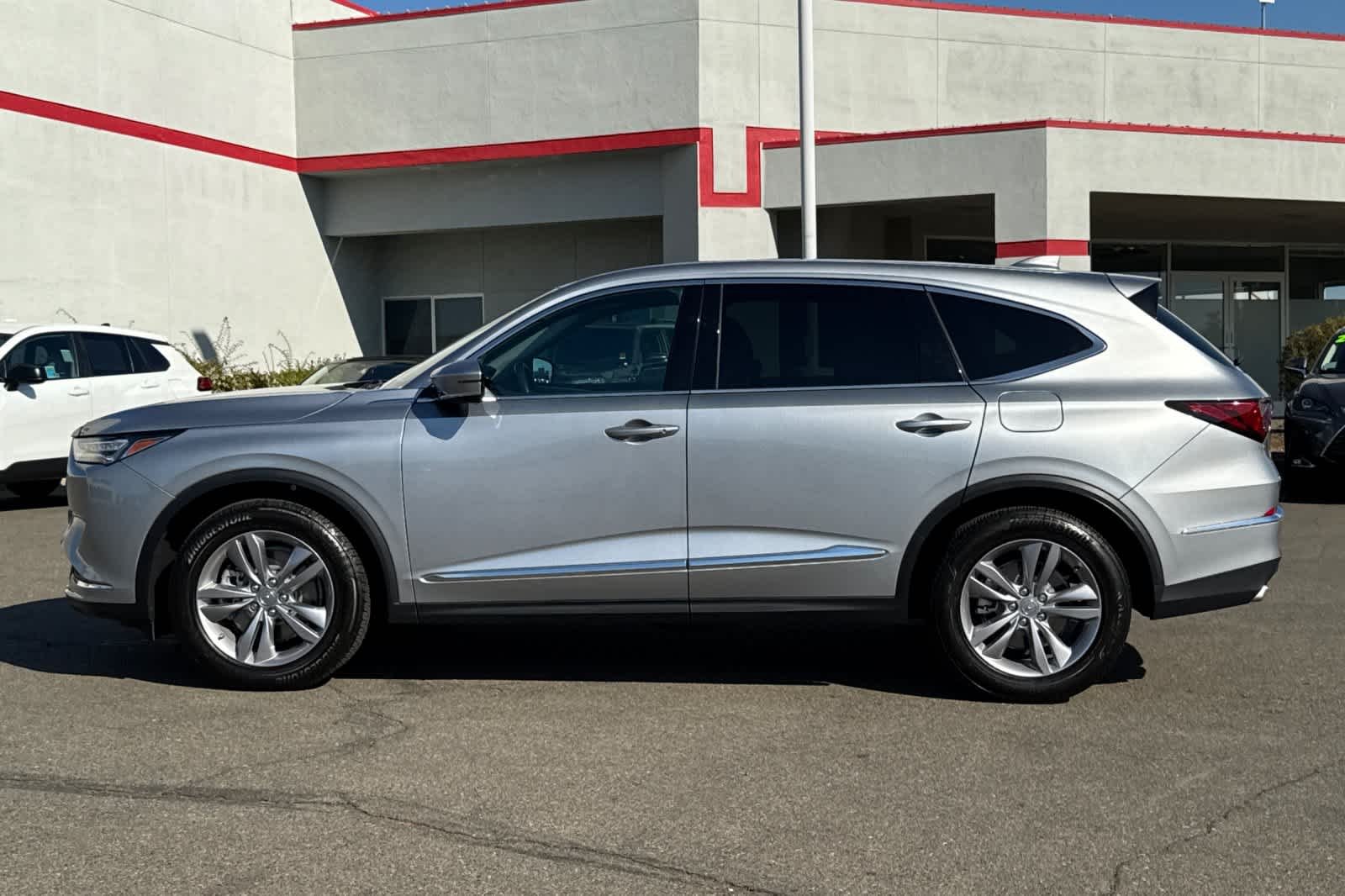 Used 2024 Lunar Silver Metallic Acura  image 9