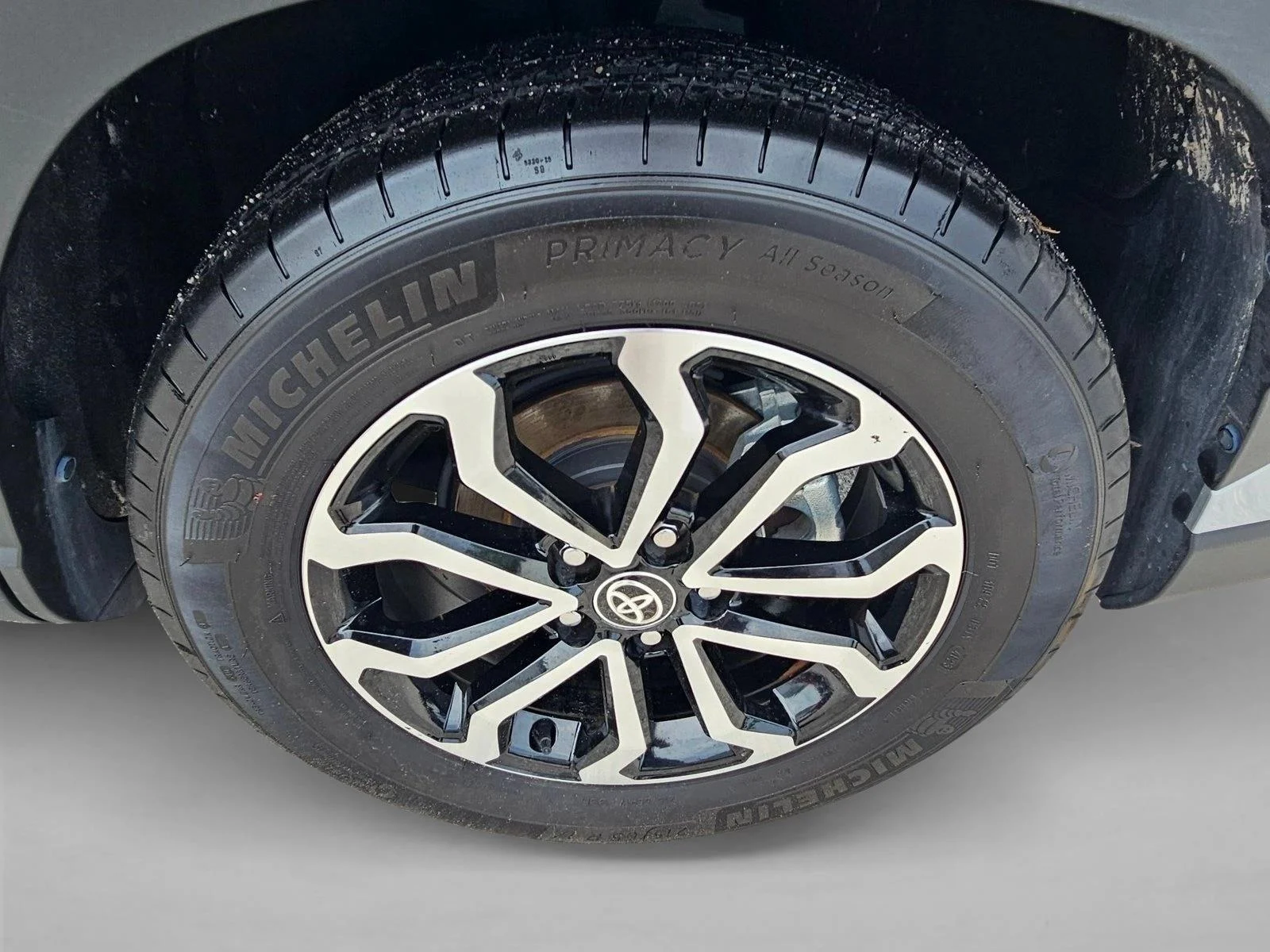 Used 2024 Sonic Silver Toyota Hybrid S image 23