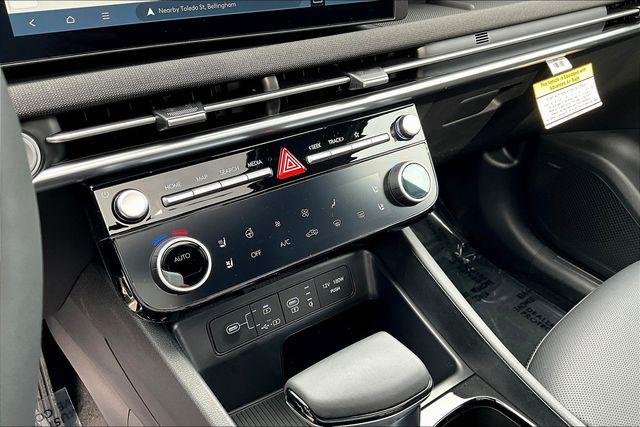 New 2025 Black Hyundai Limited image 28