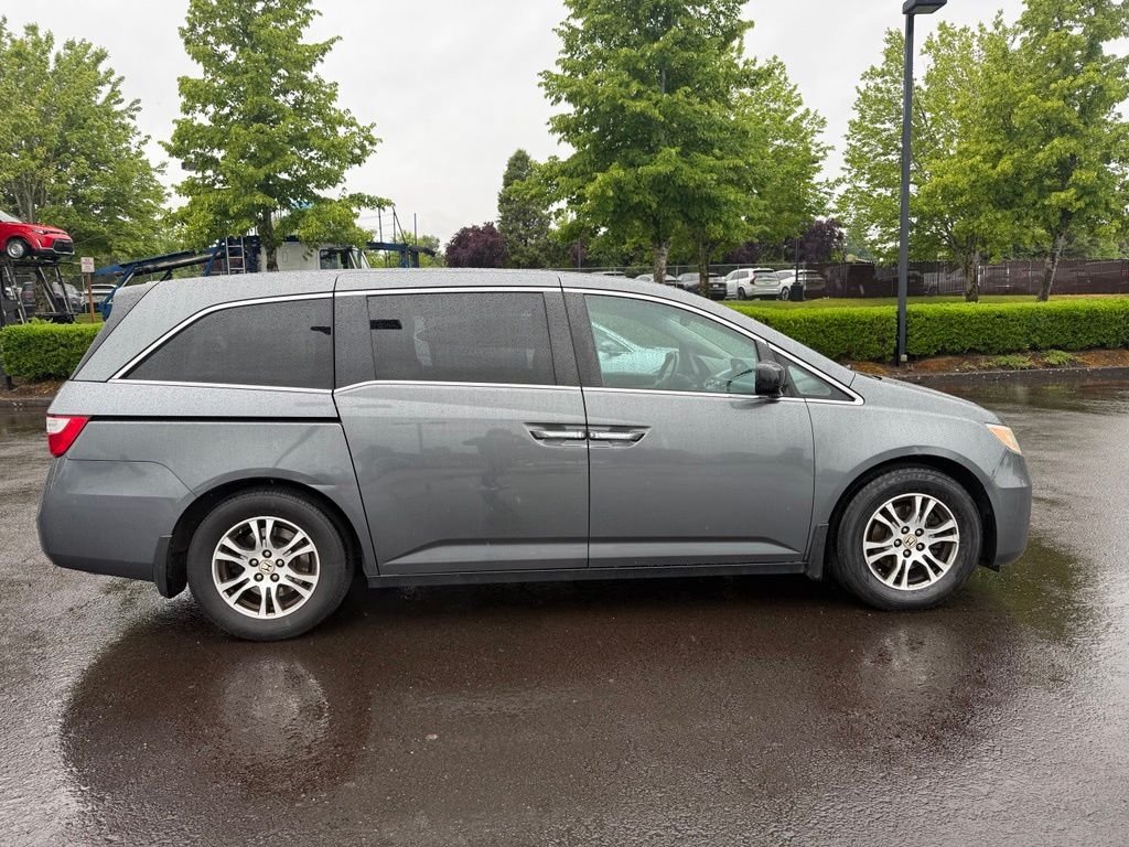 Used 2013 Polished Metal Metallic Honda EX-L image 8