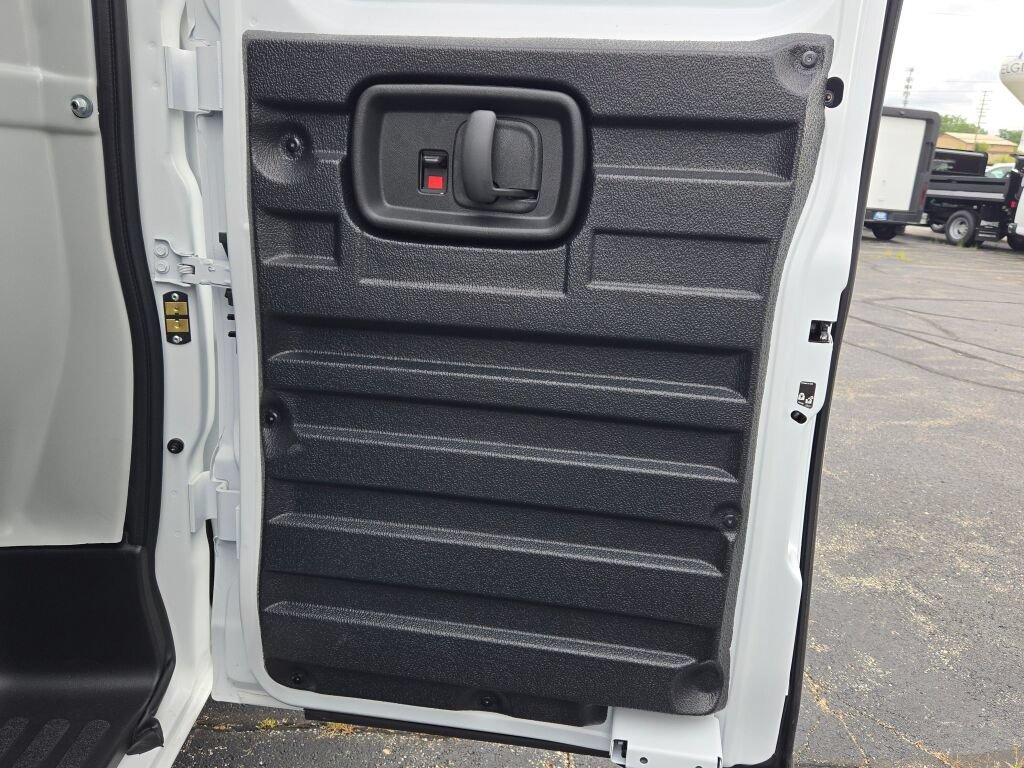 2025 Chevrolet Express Cargo Work Van - Photo 11