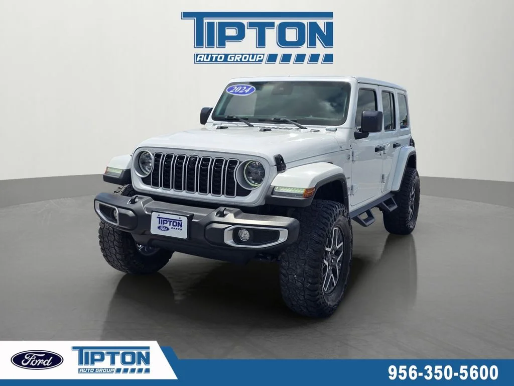 2024 Jeep Wrangler Sahara's photo