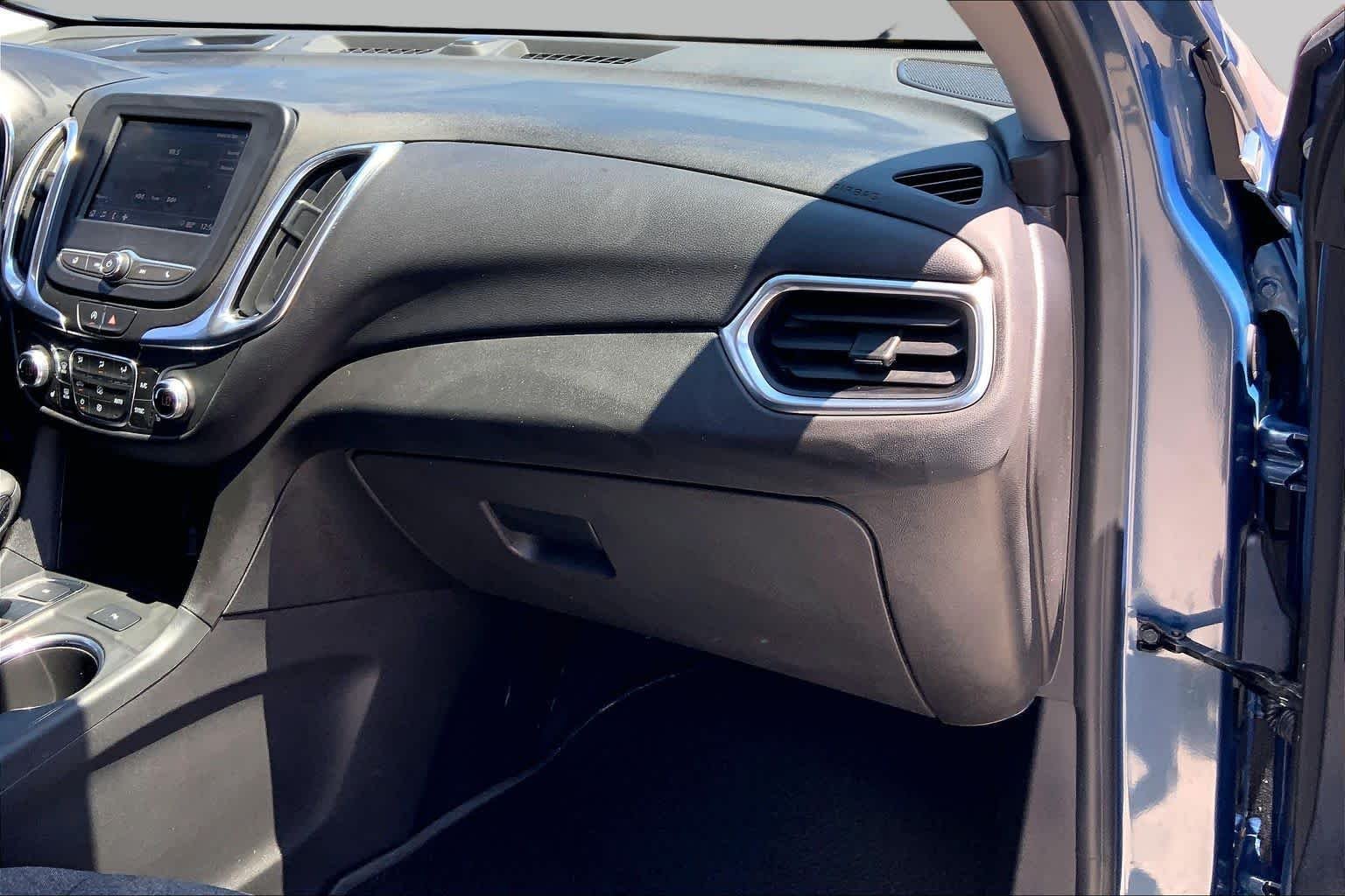 Used 2024 Lakeshore Blue Metallic Chevrolet LT image 18