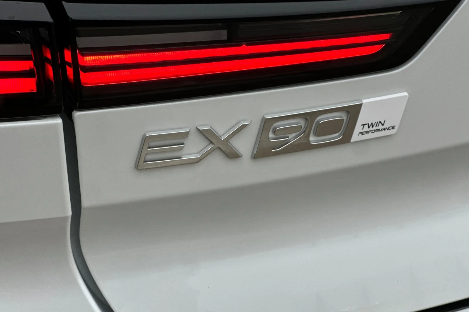 2025 Volvo EX90 Ultra - Photo 6