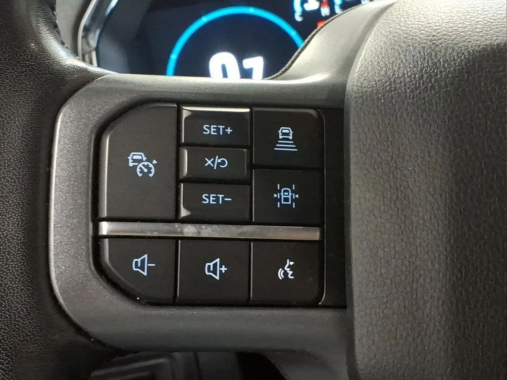 Certified Used 2023 Avalanche Ford Lariat image 17