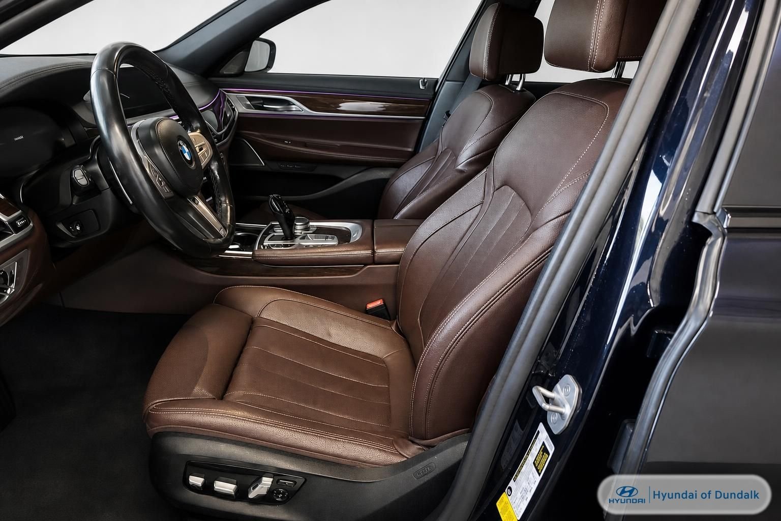 Used 2020 Black BMW 740i image 7