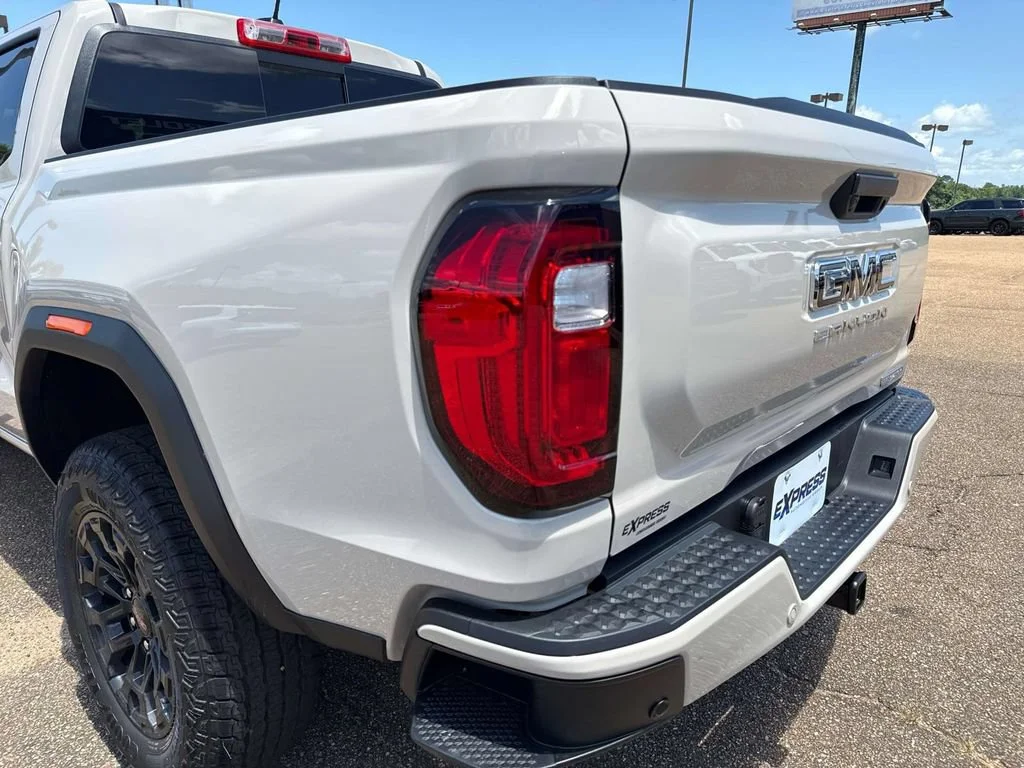 New 2026 Coastal Dune GMC Elevation image 12