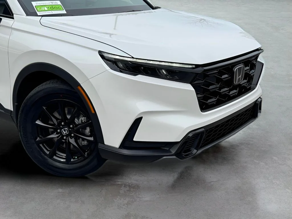 Used 2026 Platinum White Pearl Honda Sport image 27