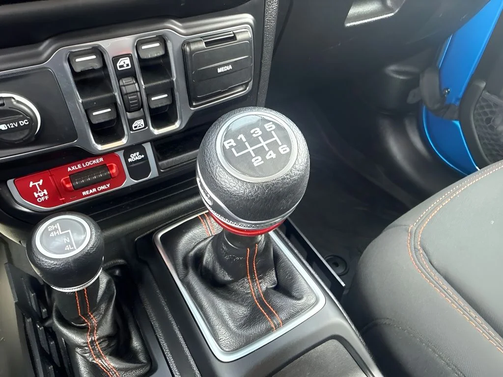 Used 2021 Blue Jeep Mojave image 15
