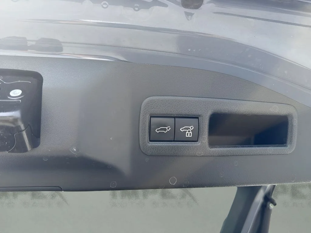 Used 2023 Gray Subaru Touring image 33