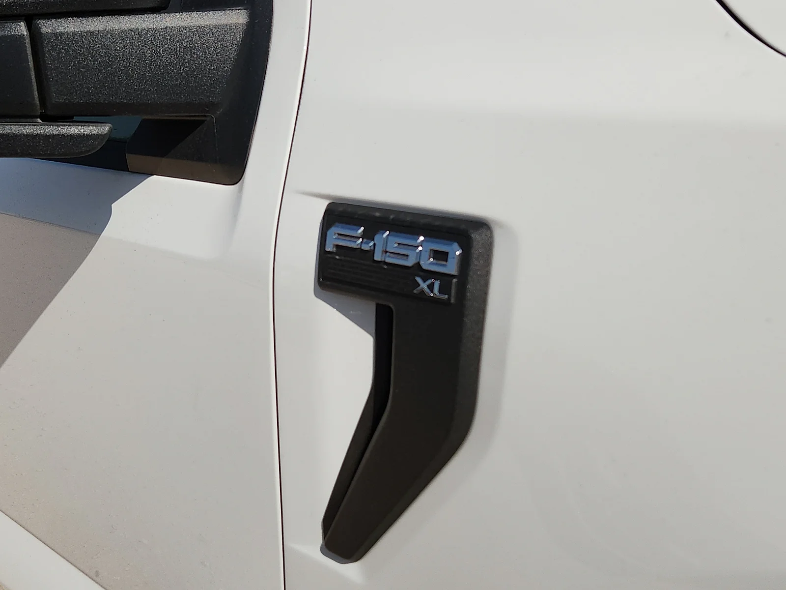 New 2026 Oxford White Ford XL image 10