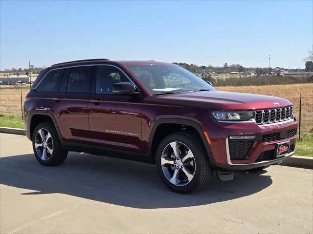New 2026 Velvet Red Pearl-Coat Exterior Paint Jeep Limited image 1