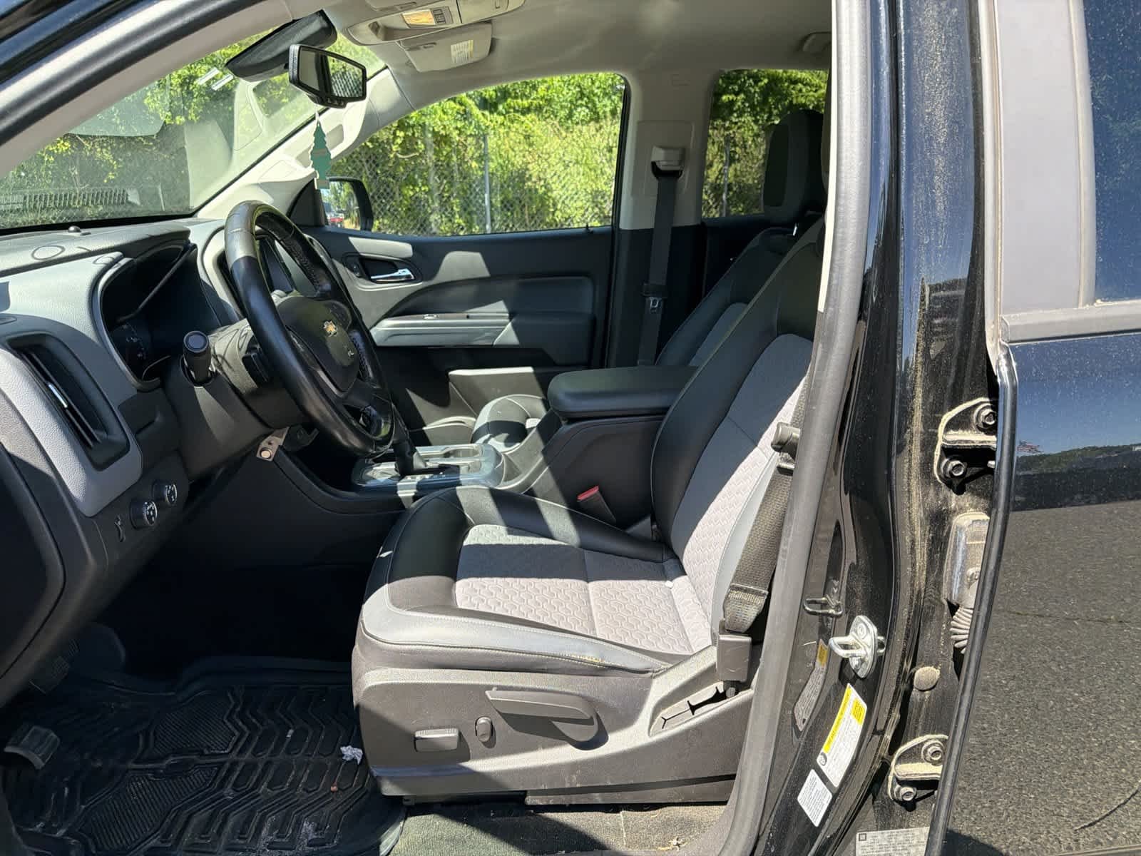 Used 2016 Black Chevrolet 4WD Z71 image 12