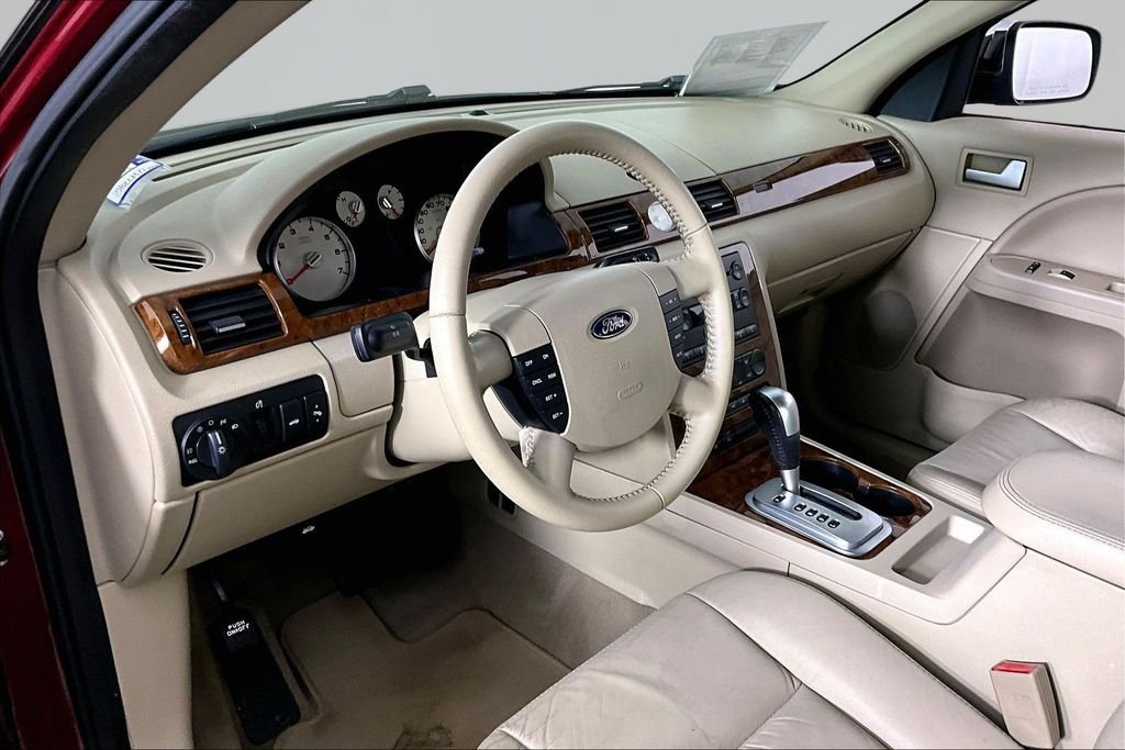 Used 2007 Red Ford Limited image 13