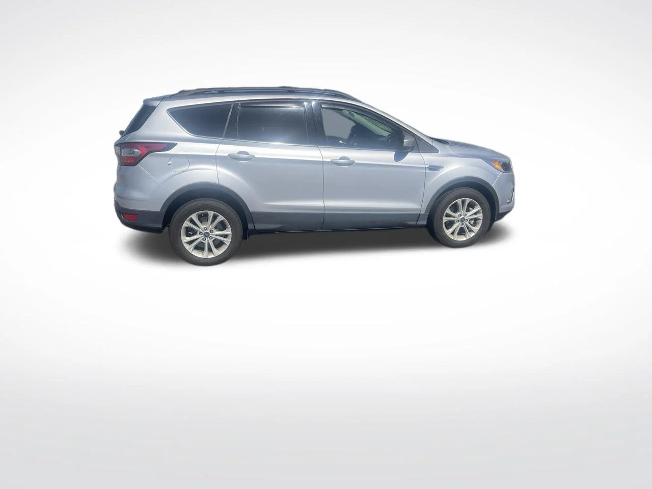 Used 2018 Ingot Silver Ford SE image 37