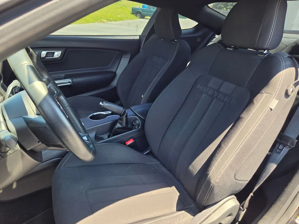 Used 2019 Black Ford GT image 18