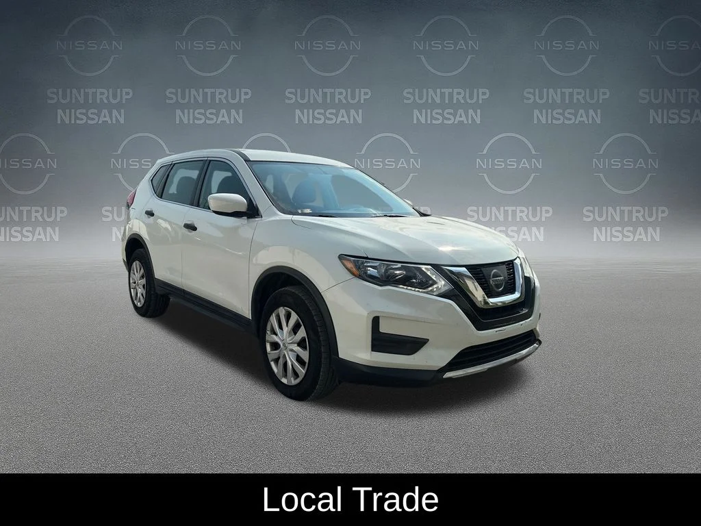 Used 2017 White Nissan S image 6