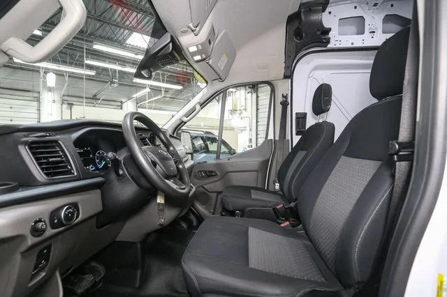 Used 2024 White Ford Base image 33