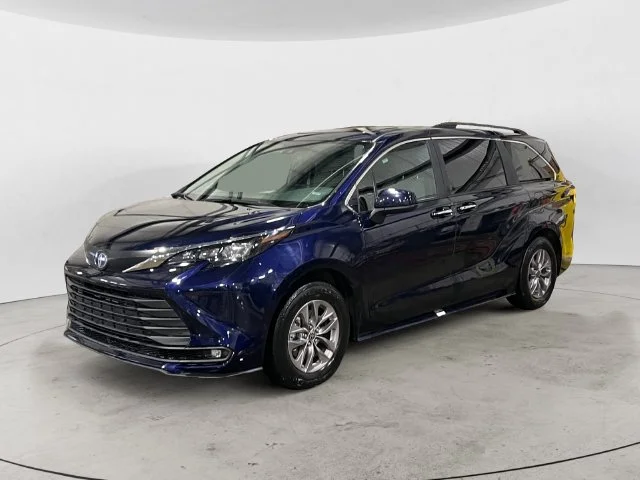 2025 Toyota Sienna
