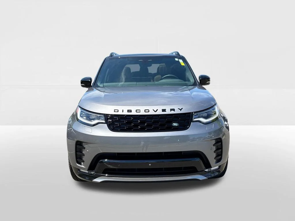 Certified Used 2025 Gray Land Rover Dynamic SE image 6