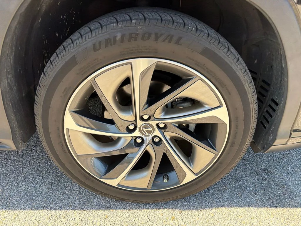 Used 2019 Black Lexus 350L image 21