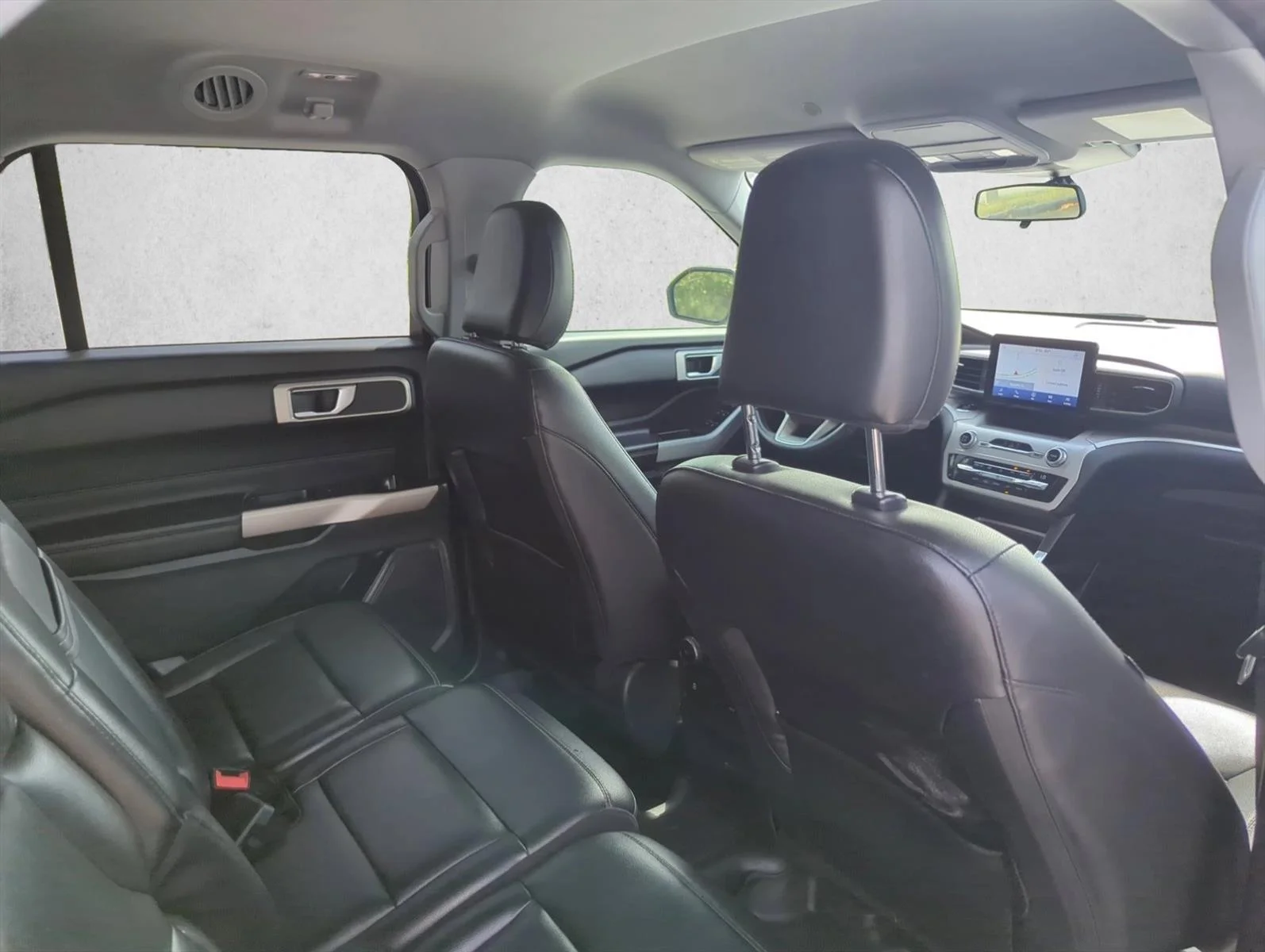 Used 2021 Oxford White Ford XLT image 21