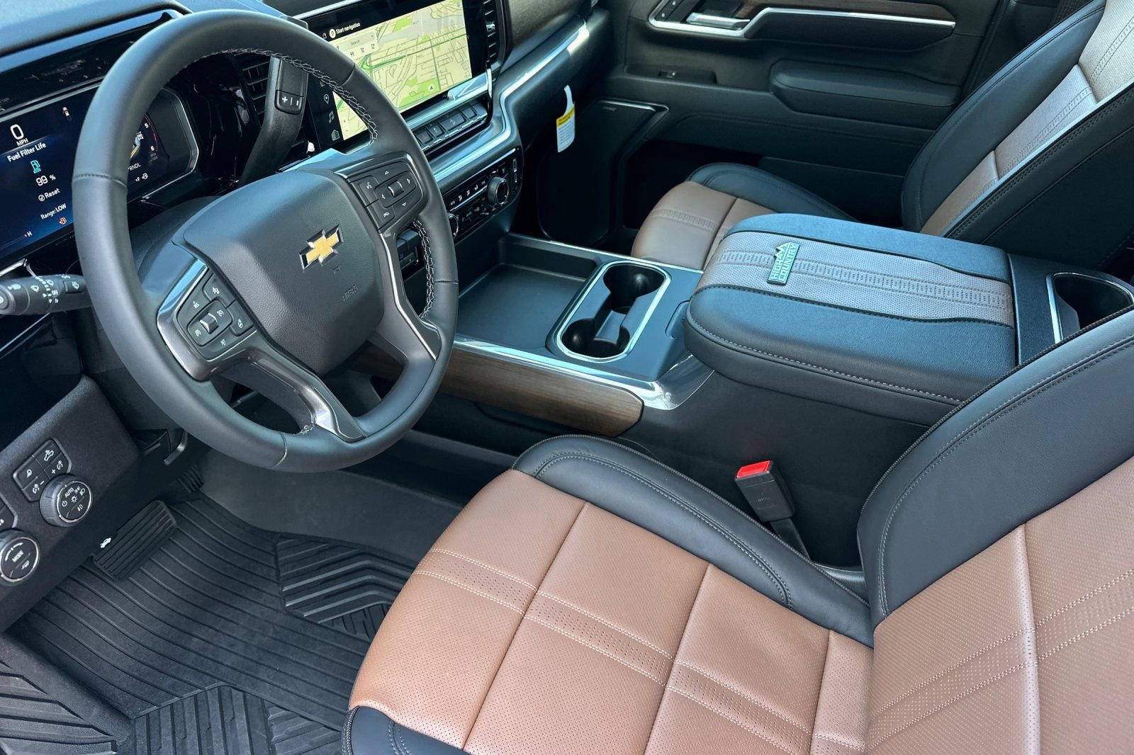 New 2026 Polar White Tricoat Chevrolet High Country image 10