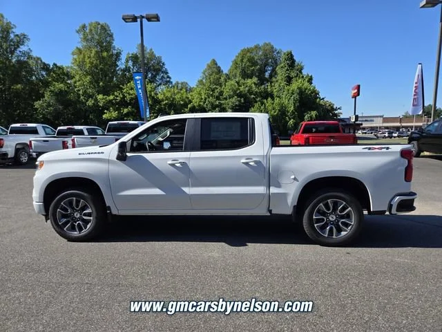 New 2026 Summit White Chevrolet RST image 4