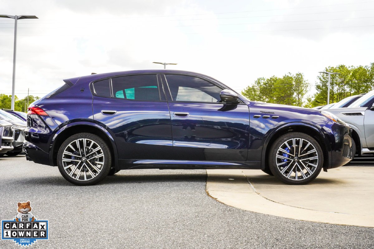 Used 2023 Black Maserati Modena image 7