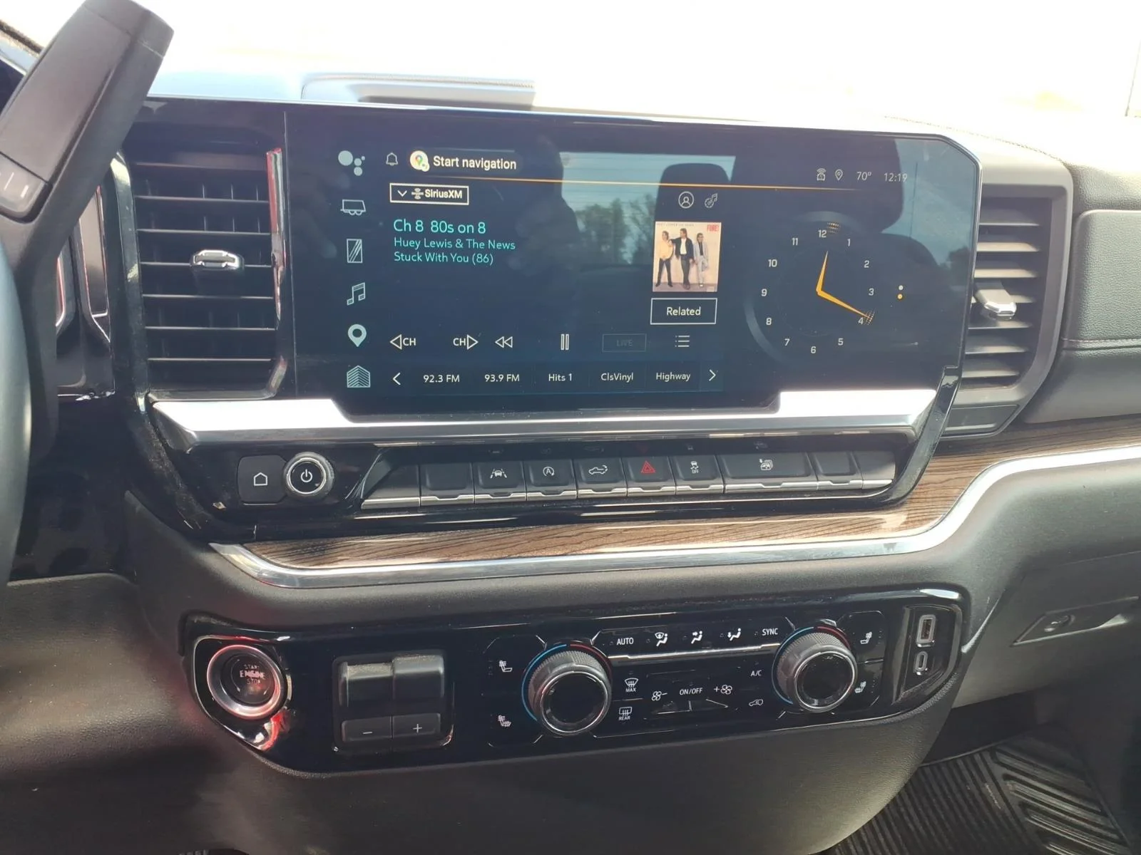 2025 Chevrolet Silverado 1500 LT - Photo 19
