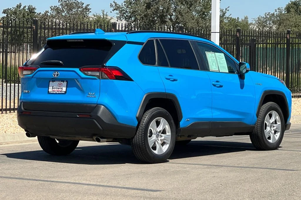 Certified Used 2021 Blue Toyota XLE image 5
