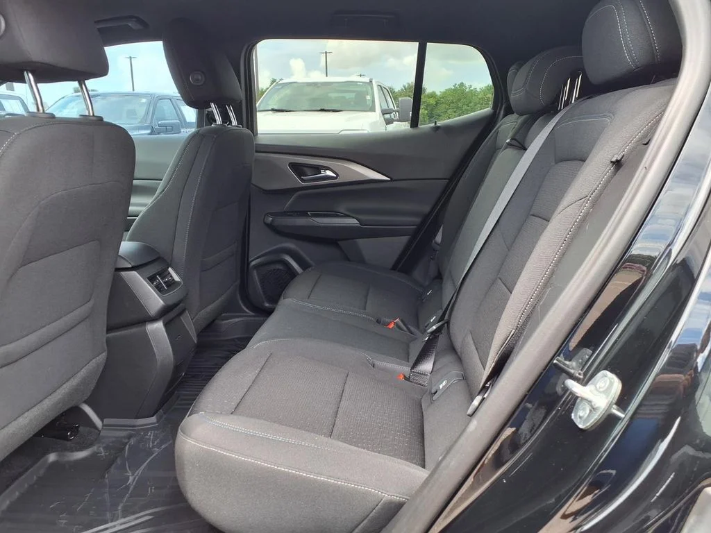 Used 2025 Black Chevrolet LT image 5