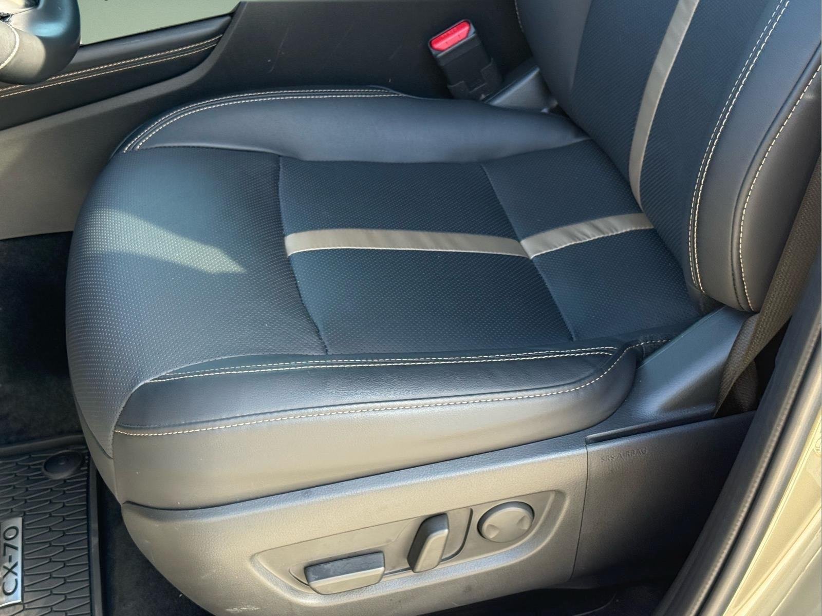 Used 2025 Zircon Sand Metallic Mazda Premium Plus Package image 21