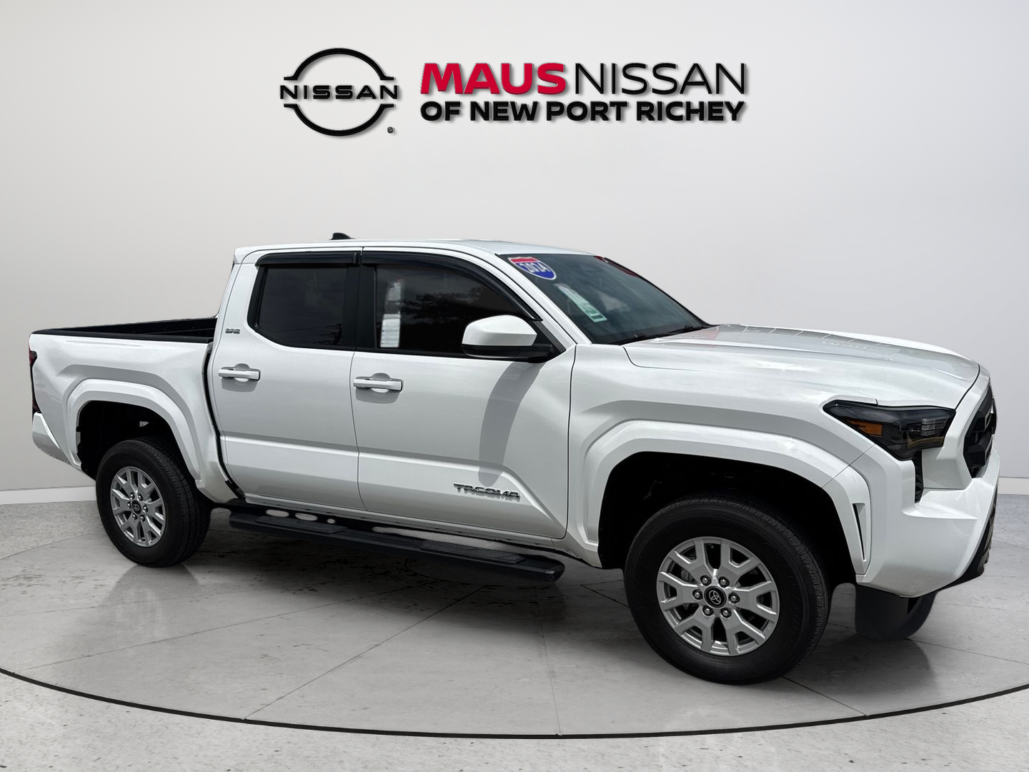 Used 2024 White Toyota SR5 image 14