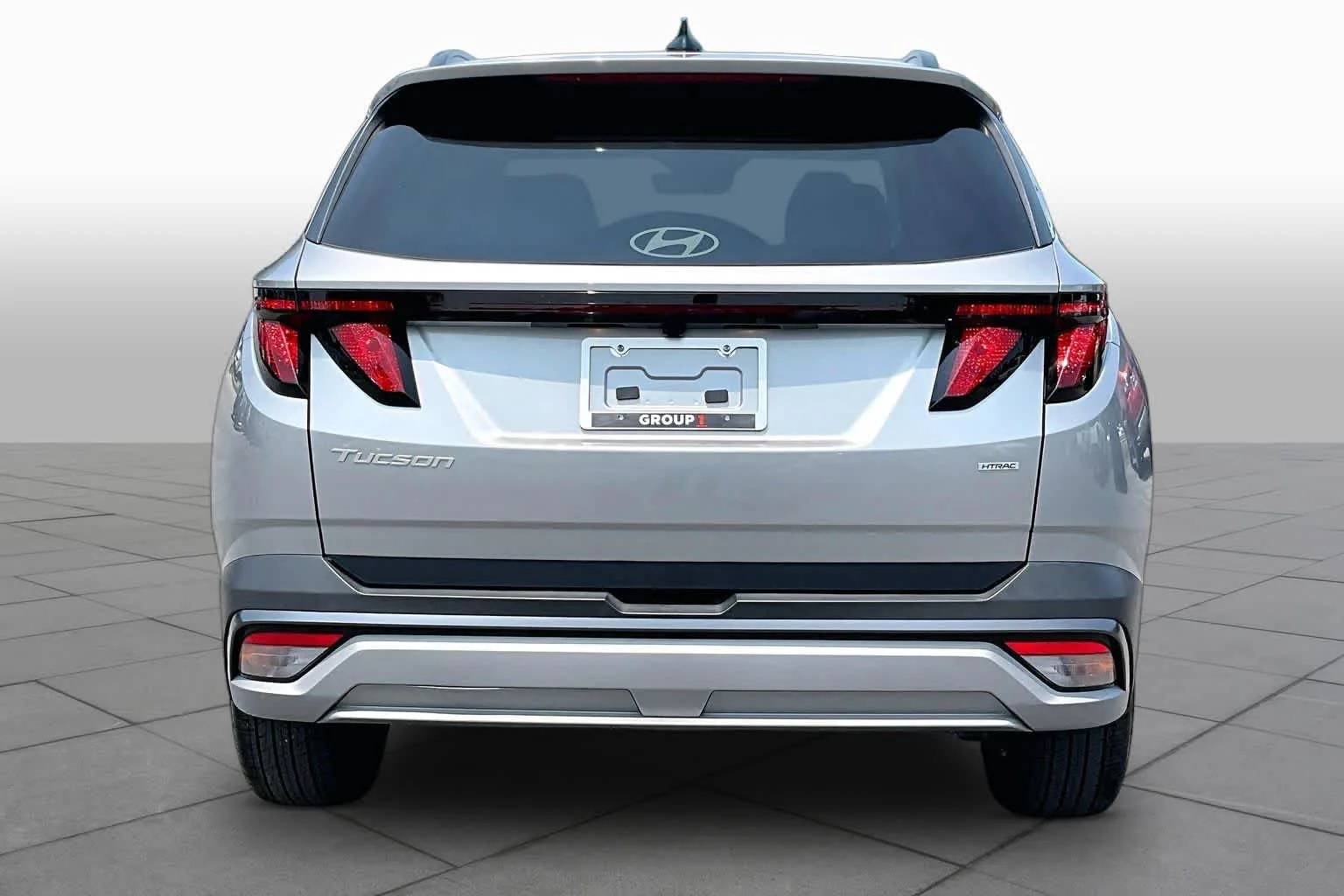 Used 2026 Shimmering Silver Hyundai SEL image 5