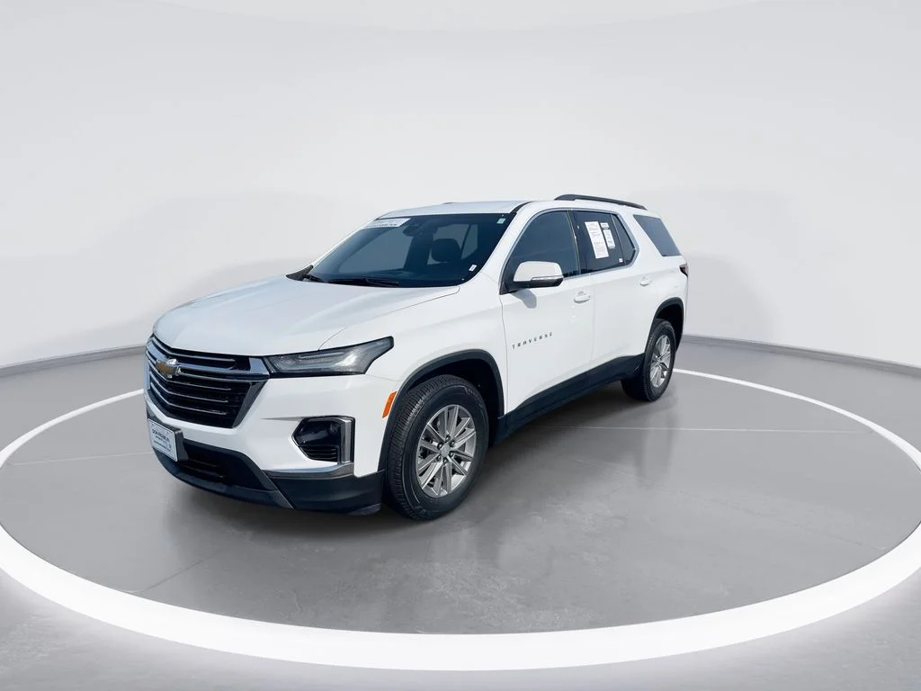Used 2023 White Chevrolet LT image 4