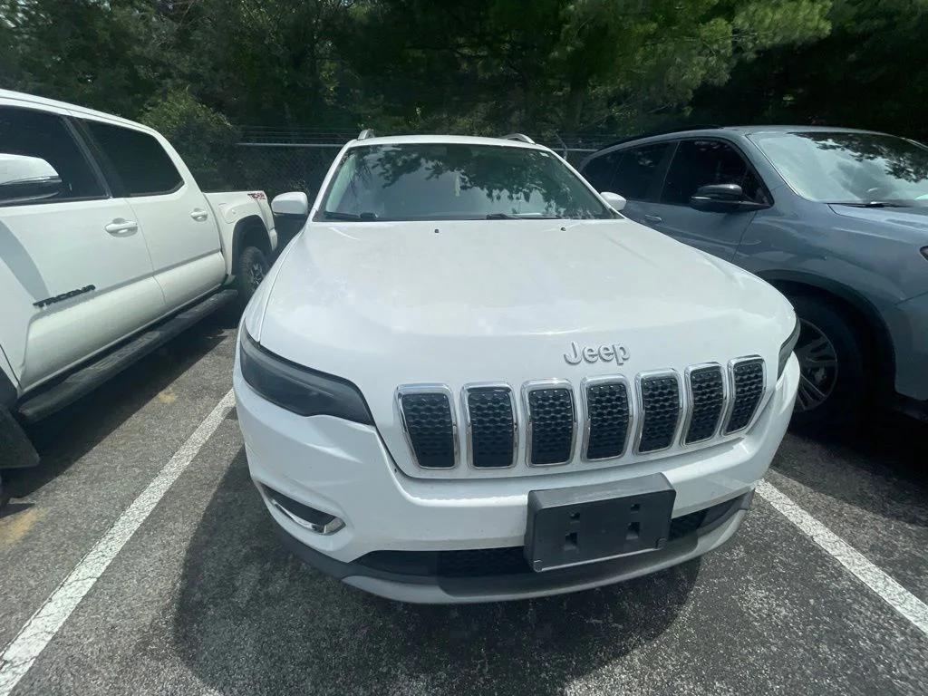 Used 2019 White Jeep Limited image 5