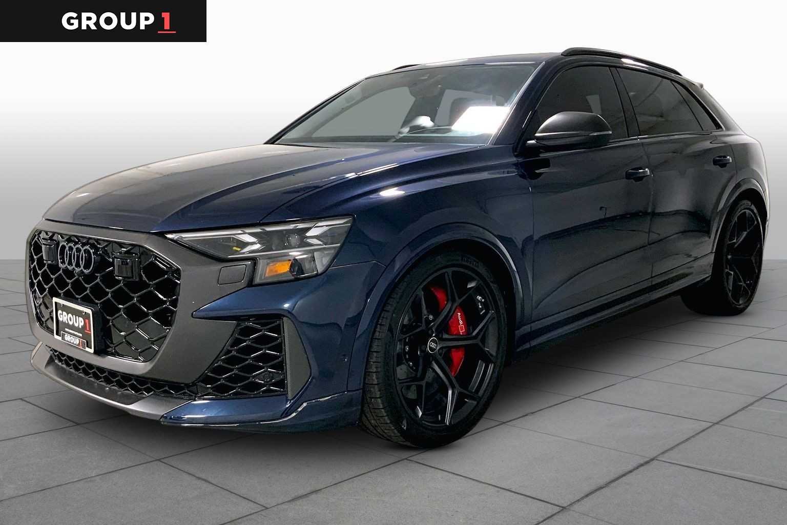 2025 Audi RS Q8 -'s photo