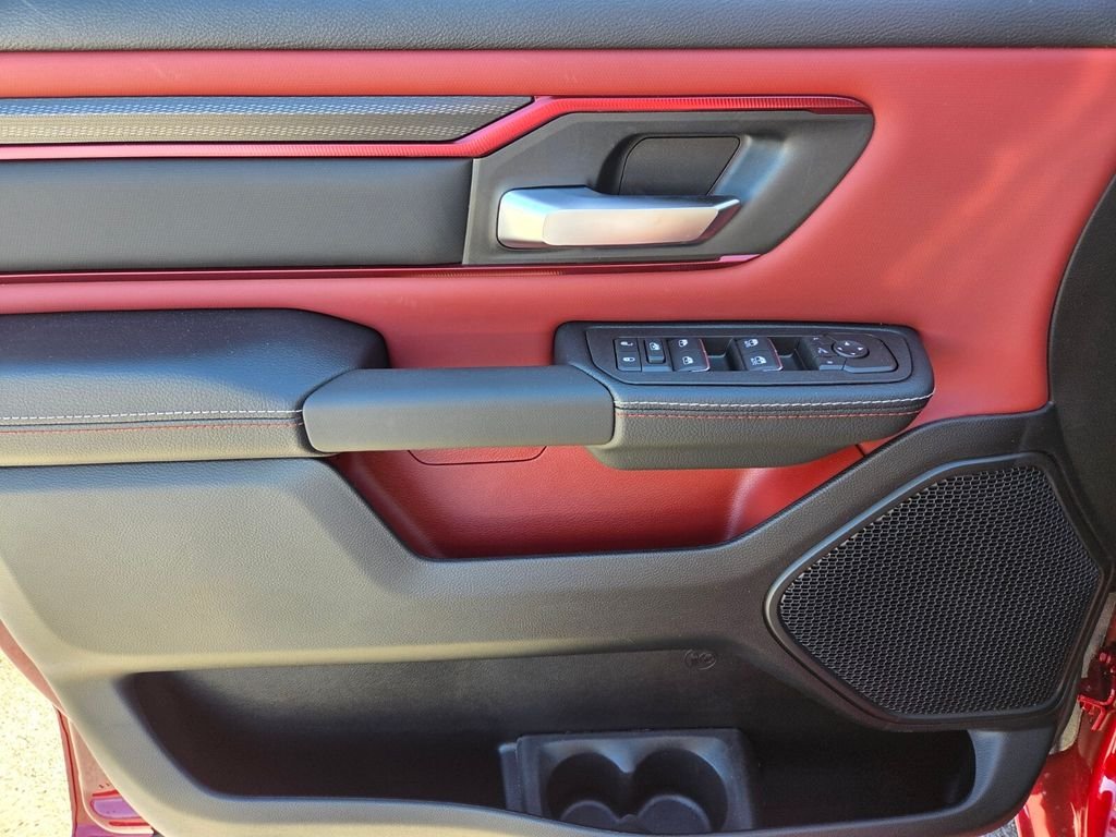 New 2026 Molten Red Pearl-Coat Exterior Paint RAM Rebel image 9