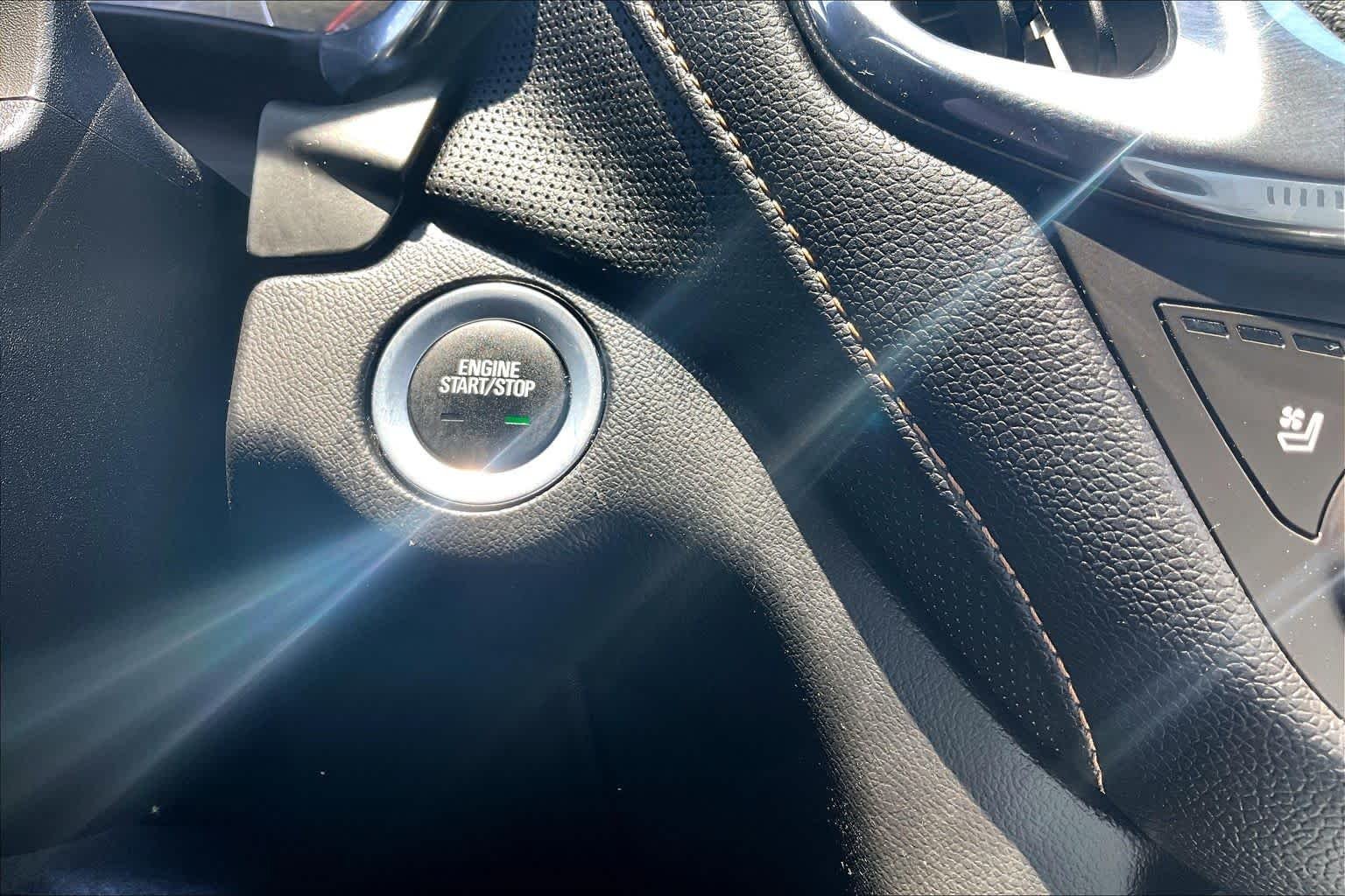 Used 2018 Silver Ice Metallic Chevrolet Premier image 35