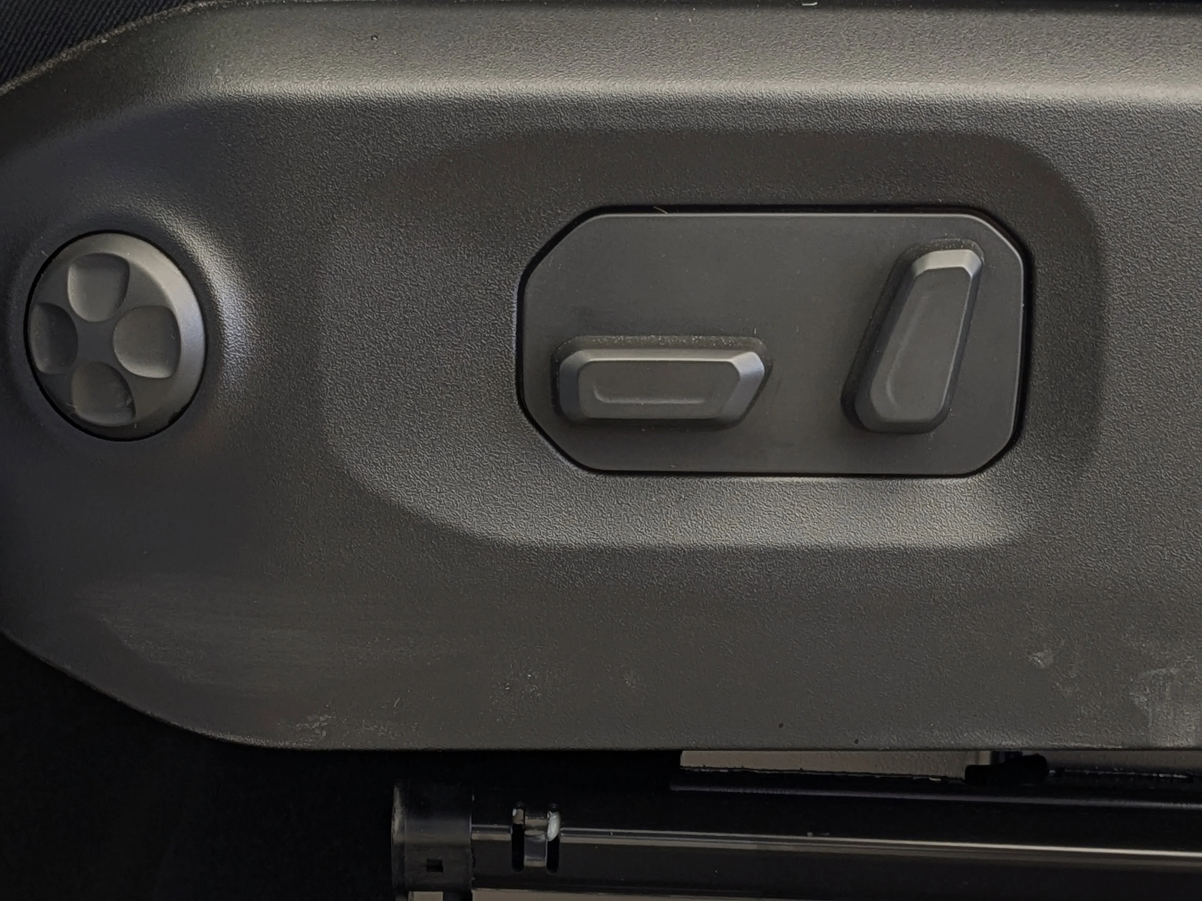 New 2026 White Jeep Rubicon - - 3.6L V6 - Nappa Leather - 3-Pc Hardtop - Steel Perf Hood - Safety & Conv Grps & More! image 12