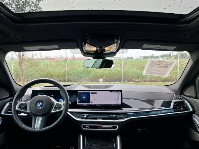 Used 2025 Gray BMW xDrive40i image 13