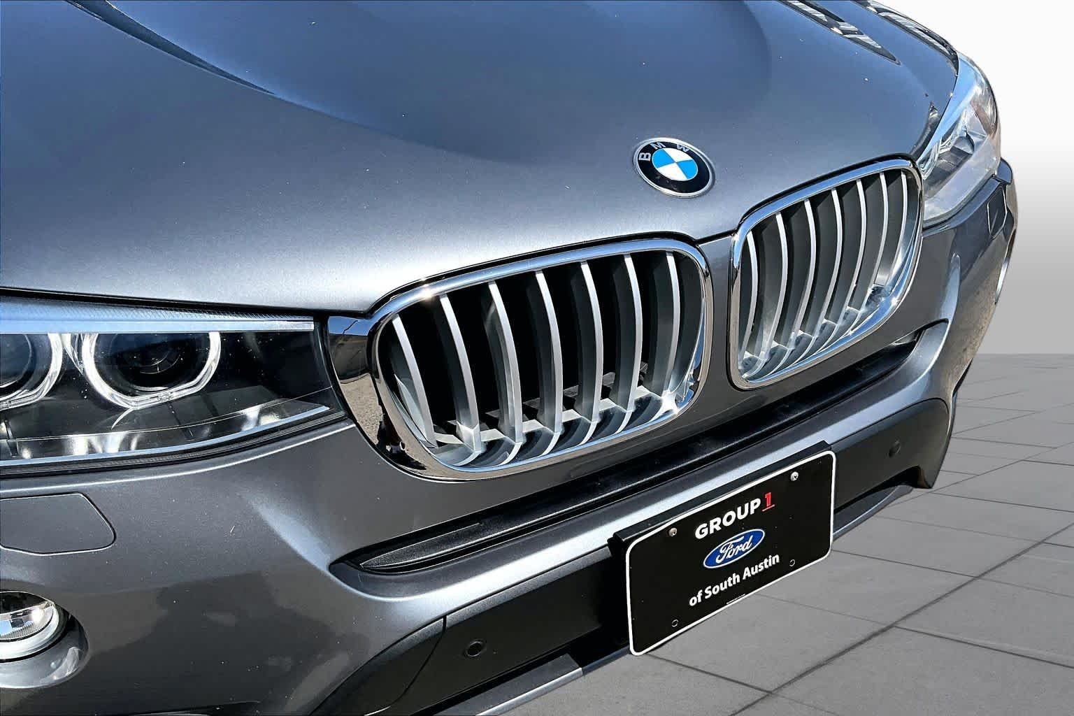Used 2017 Space Gray Metallic BMW sDrive28i image 28