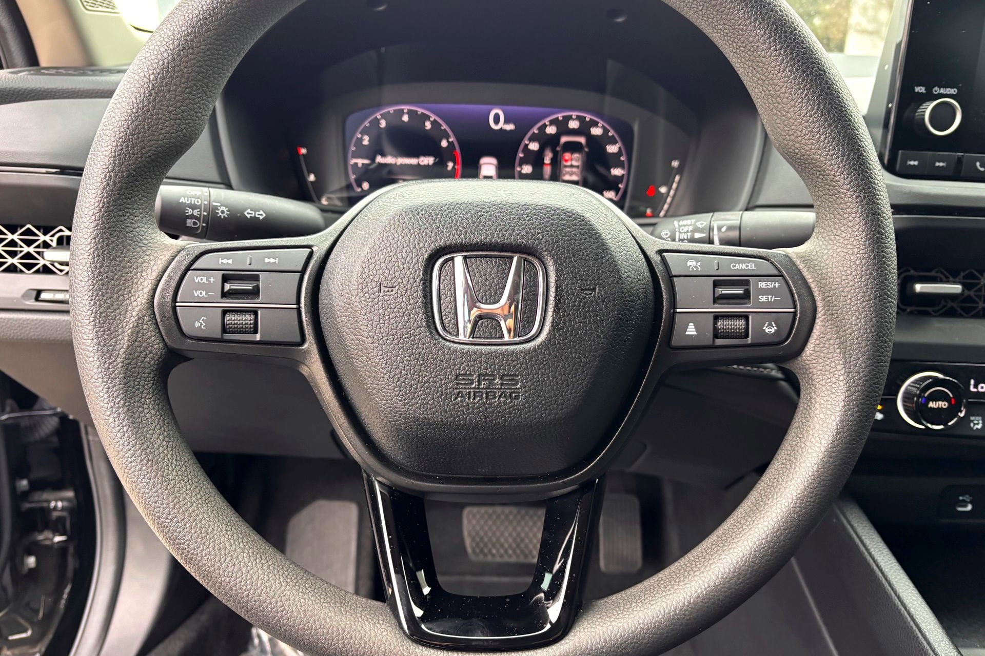 Used 2025 Black Honda SE image 15