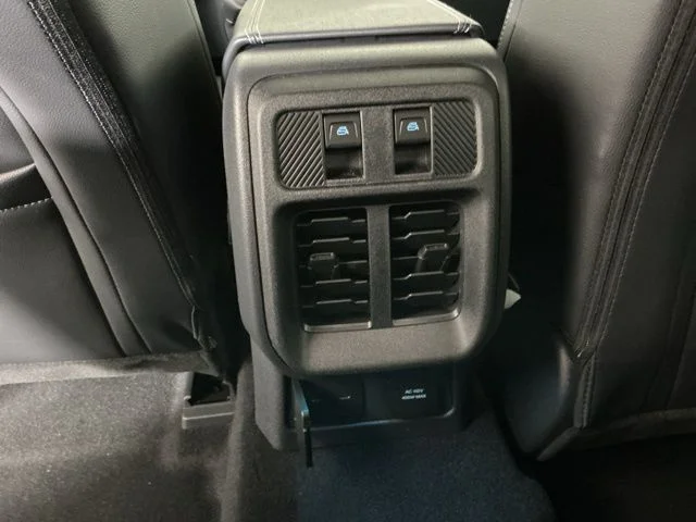 New 2026 Avalanche Gray Ford Outer Banks image 26