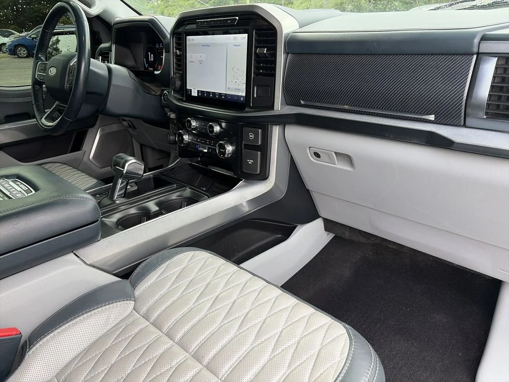 Used 2023 White Ford Limited image 33