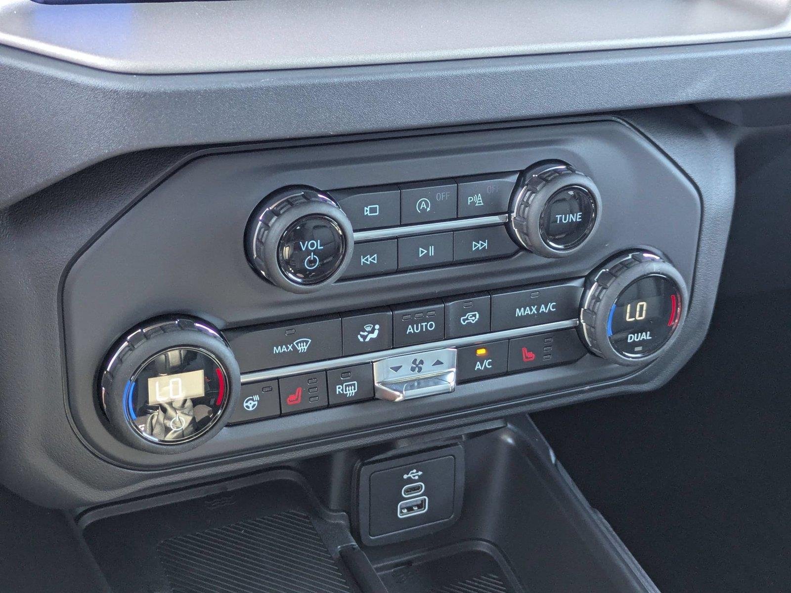 New 2026 Avalanche Gray Ford Outer Banks® image 22
